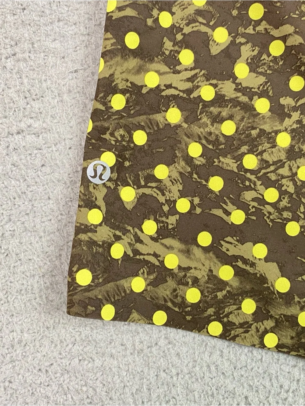 Lululemon Board Shorts Men's Size 36 Yellow Beach Swim Summer Surf Linerless EUC